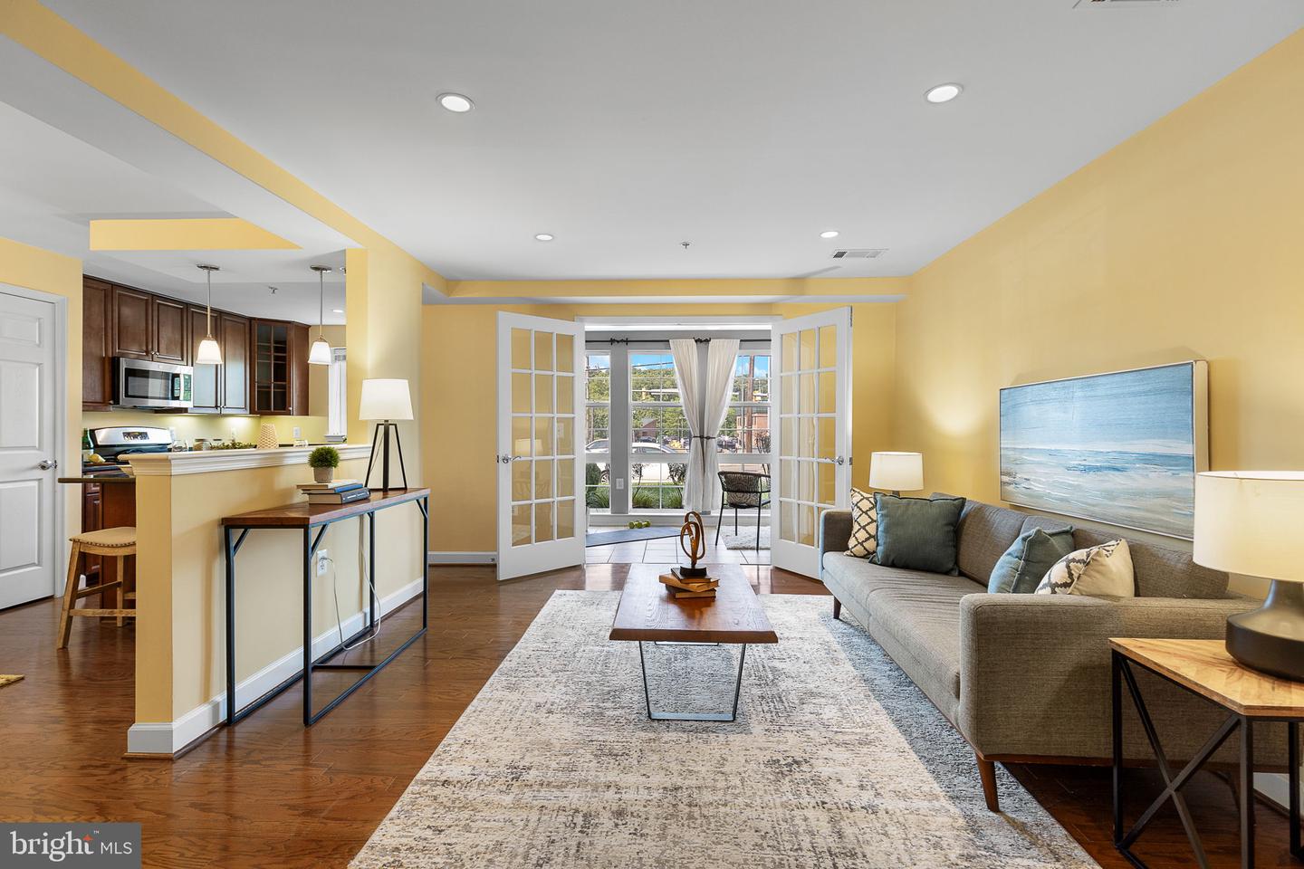 4167 S FOUR MILE RUN DR #103, ARLINGTON, Virginia 22204, 2 Bedrooms Bedrooms, ,2 BathroomsBathrooms,Residential,For sale,4167 S FOUR MILE RUN DR #103,VAAR2058726 MLS # VAAR2058726