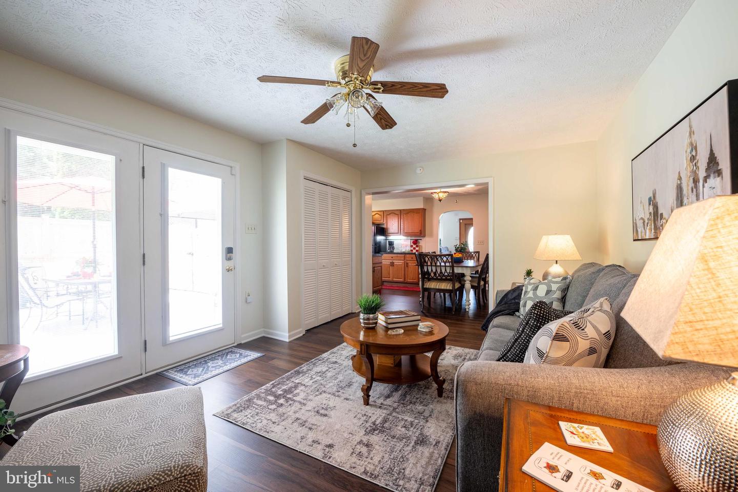 4462 MARTINSBURG PIKE, CLEAR BROOK, Virginia 22624, 4 Bedrooms Bedrooms, 10 Rooms Rooms,2 BathroomsBathrooms,Residential,For sale,4462 MARTINSBURG PIKE,VAFV2034654 MLS # VAFV2034654