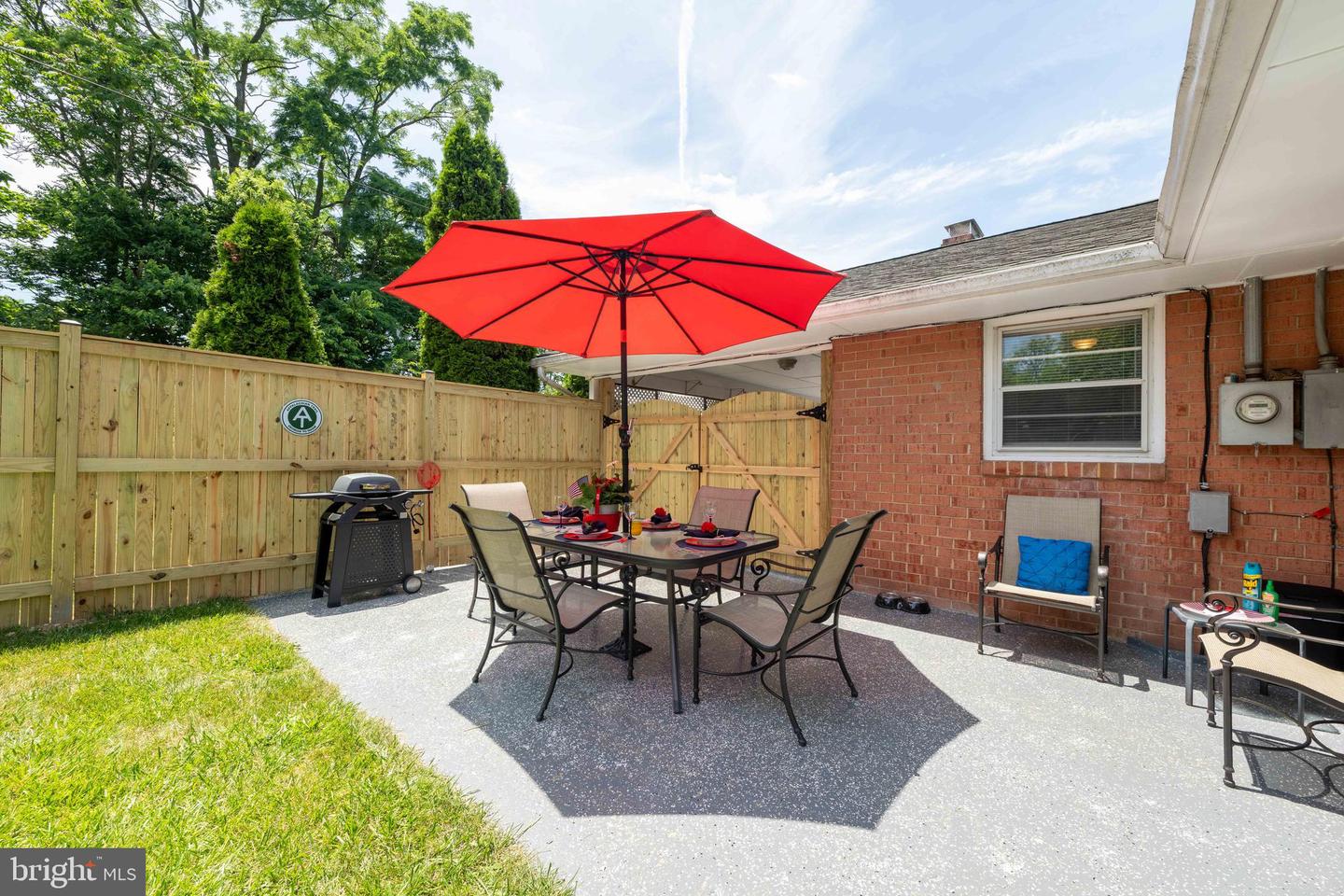 4462 MARTINSBURG PIKE, CLEAR BROOK, Virginia 22624, 4 Bedrooms Bedrooms, 10 Rooms Rooms,2 BathroomsBathrooms,Residential,For sale,4462 MARTINSBURG PIKE,VAFV2034654 MLS # VAFV2034654