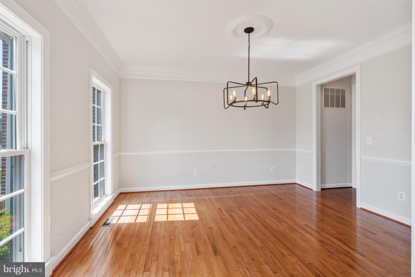 6513 DEBHILL LN, GAINESVILLE, Virginia 20155, 4 Bedrooms Bedrooms, ,4 BathroomsBathrooms,Residential,For sale,6513 DEBHILL LN,VAPW2096416 MLS # VAPW2096416