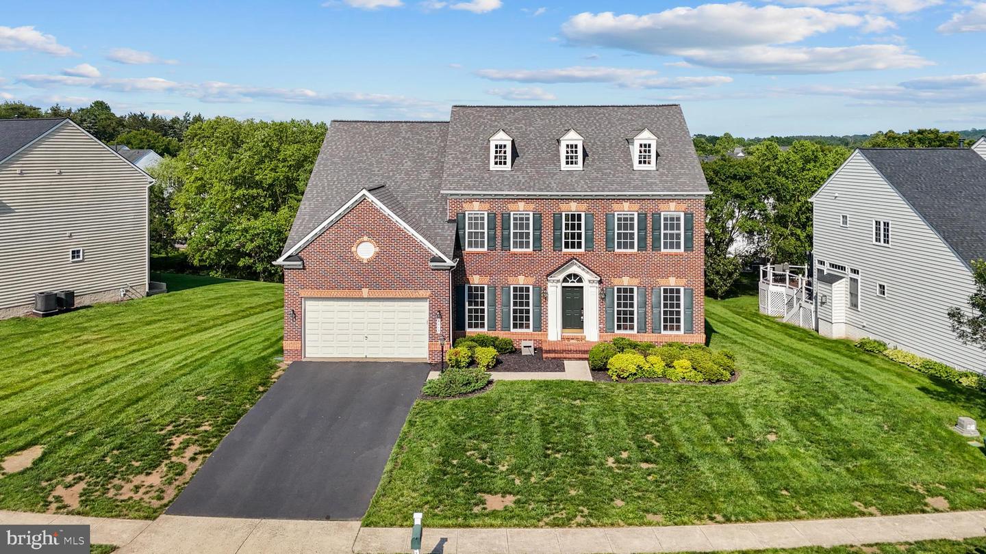 6513 DEBHILL LN, GAINESVILLE, Virginia 20155, 4 Bedrooms Bedrooms, ,4 BathroomsBathrooms,Residential,For sale,6513 DEBHILL LN,VAPW2096416 MLS # VAPW2096416