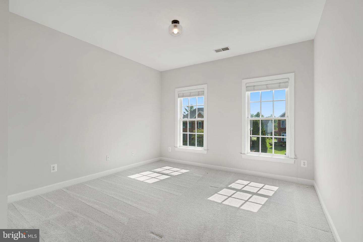 6513 DEBHILL LN, GAINESVILLE, Virginia 20155, 4 Bedrooms Bedrooms, ,4 BathroomsBathrooms,Residential,For sale,6513 DEBHILL LN,VAPW2096416 MLS # VAPW2096416