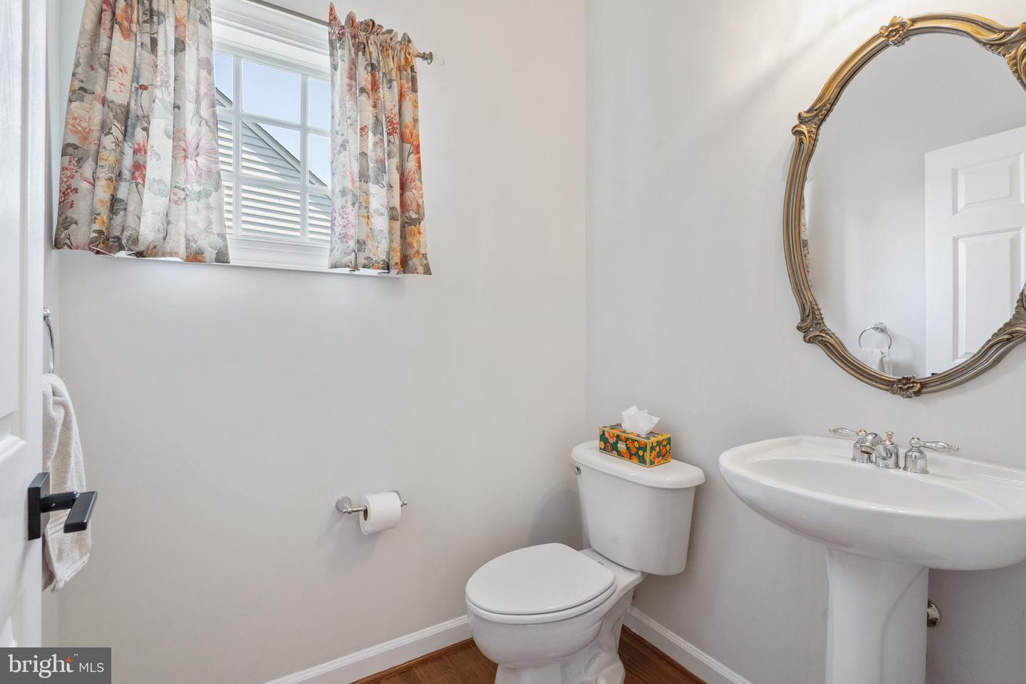 6513 DEBHILL LN, GAINESVILLE, Virginia 20155, 4 Bedrooms Bedrooms, ,4 BathroomsBathrooms,Residential,For sale,6513 DEBHILL LN,VAPW2096416 MLS # VAPW2096416