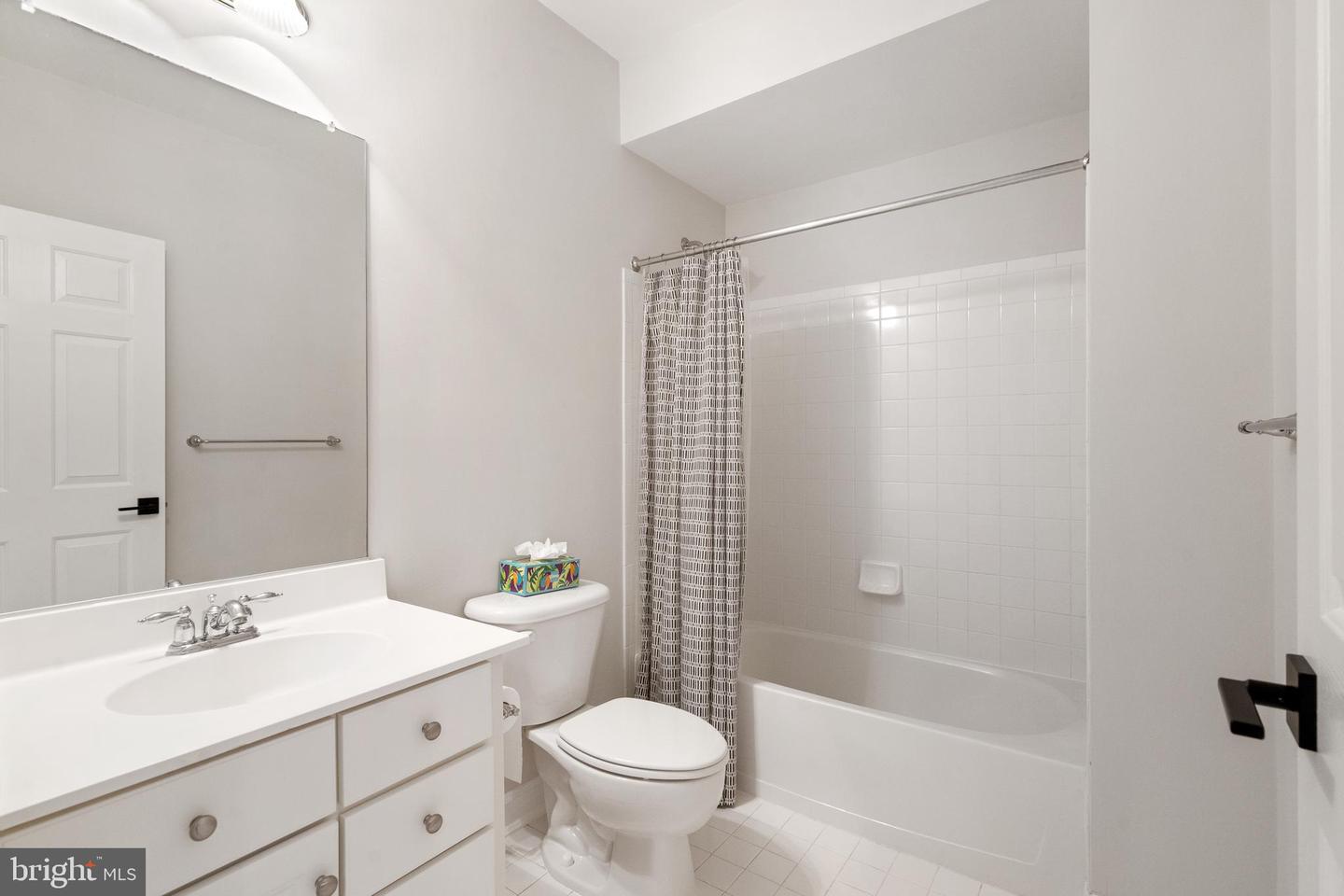 6513 DEBHILL LN, GAINESVILLE, Virginia 20155, 4 Bedrooms Bedrooms, ,4 BathroomsBathrooms,Residential,For sale,6513 DEBHILL LN,VAPW2096416 MLS # VAPW2096416