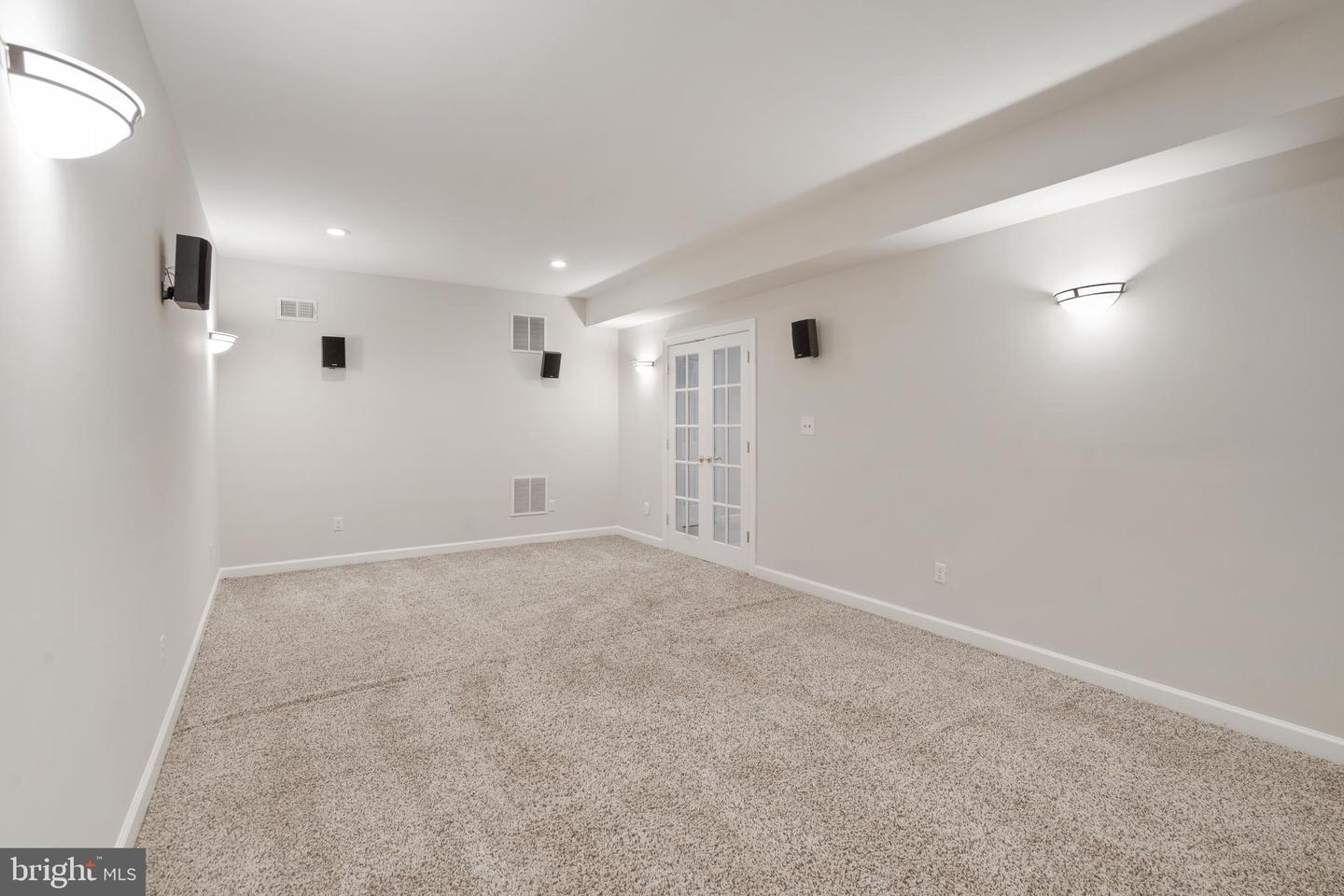 6513 DEBHILL LN, GAINESVILLE, Virginia 20155, 4 Bedrooms Bedrooms, ,4 BathroomsBathrooms,Residential,For sale,6513 DEBHILL LN,VAPW2096416 MLS # VAPW2096416