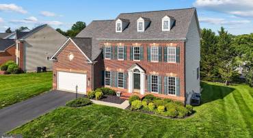 6513 DEBHILL LN, GAINESVILLE, Virginia 20155, 4 Bedrooms Bedrooms, ,4 BathroomsBathrooms,Residential,For sale,6513 DEBHILL LN,VAPW2096416 MLS # VAPW2096416