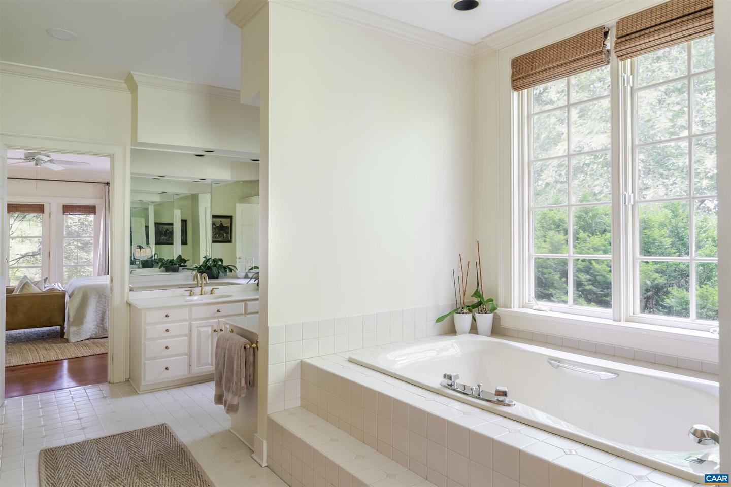 1480 GARTH GATE LN, CHARLOTTESVILLE, Virginia 22901, 4 Bedrooms Bedrooms, ,4 BathroomsBathrooms,Residential,For sale,1480 GARTH GATE LN,665387 MLS # 665387