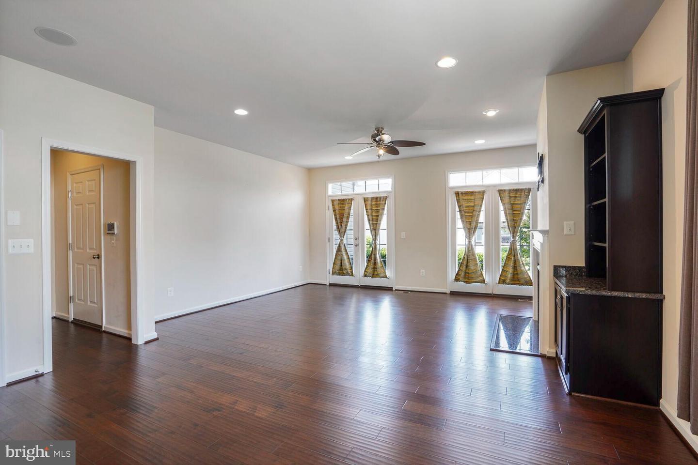 20903 ASHBURN HEIGHTS DR, ASHBURN, Virginia 20148, 5 Bedrooms Bedrooms, ,3 BathroomsBathrooms,Residential,For sale,20903 ASHBURN HEIGHTS DR,VALO2098796 MLS # VALO2098796