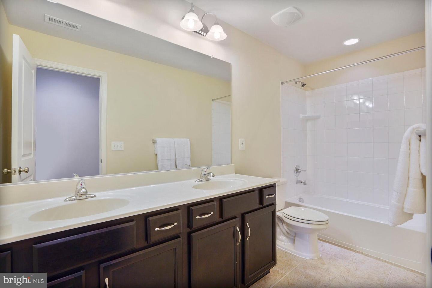 20903 ASHBURN HEIGHTS DR, ASHBURN, Virginia 20148, 5 Bedrooms Bedrooms, ,3 BathroomsBathrooms,Residential,For sale,20903 ASHBURN HEIGHTS DR,VALO2098796 MLS # VALO2098796
