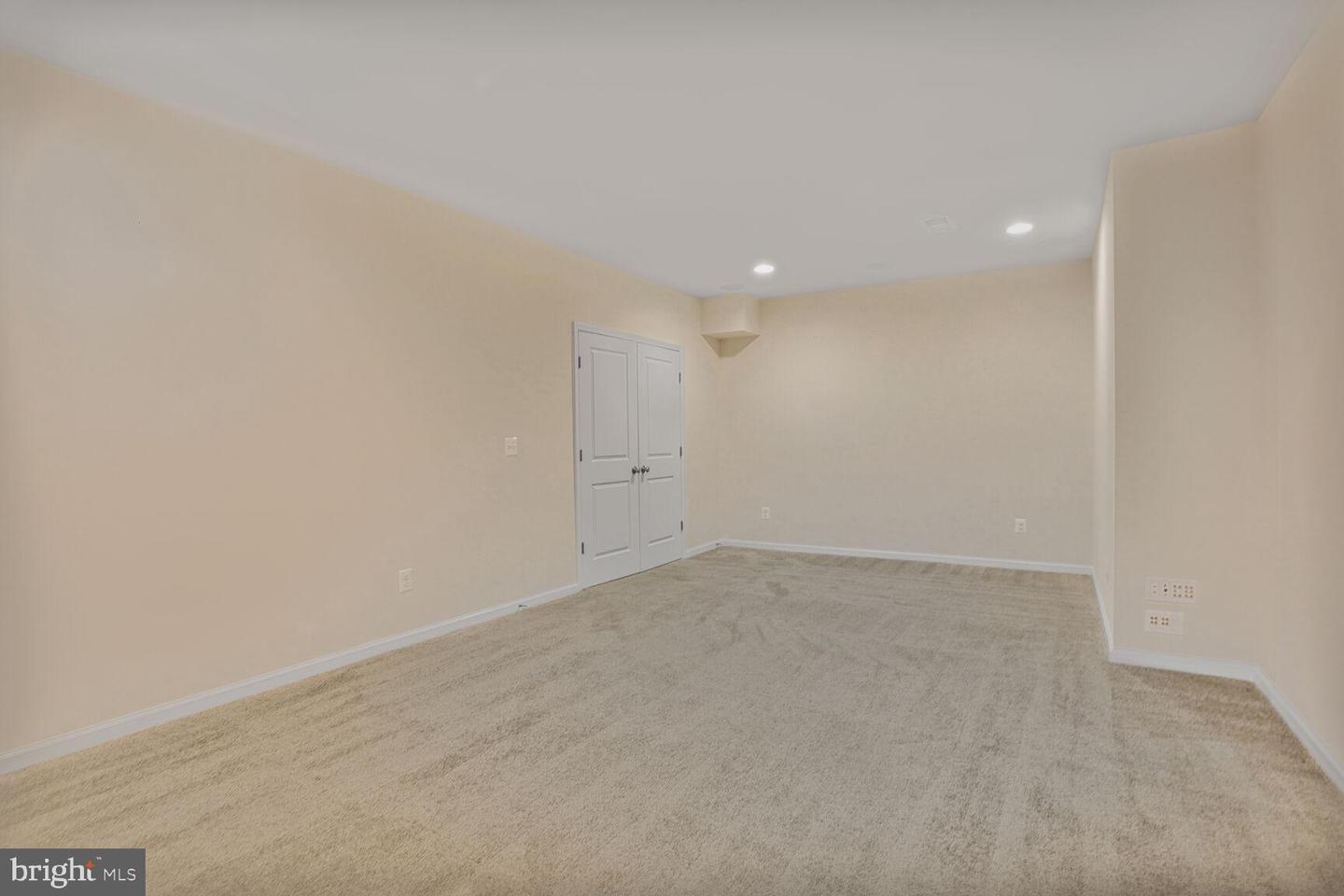 20903 ASHBURN HEIGHTS DR, ASHBURN, Virginia 20148, 5 Bedrooms Bedrooms, ,3 BathroomsBathrooms,Residential,For sale,20903 ASHBURN HEIGHTS DR,VALO2098796 MLS # VALO2098796