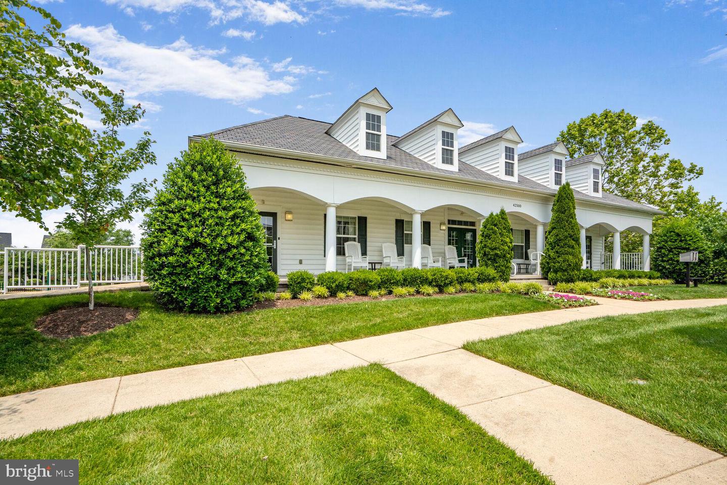 20903 ASHBURN HEIGHTS DR, ASHBURN, Virginia 20148, 5 Bedrooms Bedrooms, ,3 BathroomsBathrooms,Residential,For sale,20903 ASHBURN HEIGHTS DR,VALO2098796 MLS # VALO2098796