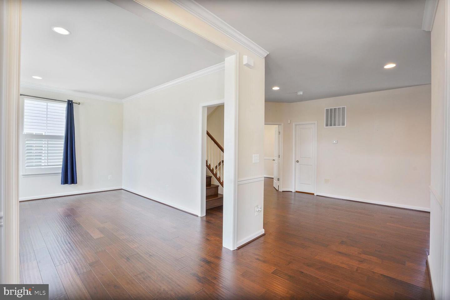 20903 ASHBURN HEIGHTS DR, ASHBURN, Virginia 20148, 5 Bedrooms Bedrooms, ,3 BathroomsBathrooms,Residential,For sale,20903 ASHBURN HEIGHTS DR,VALO2098796 MLS # VALO2098796