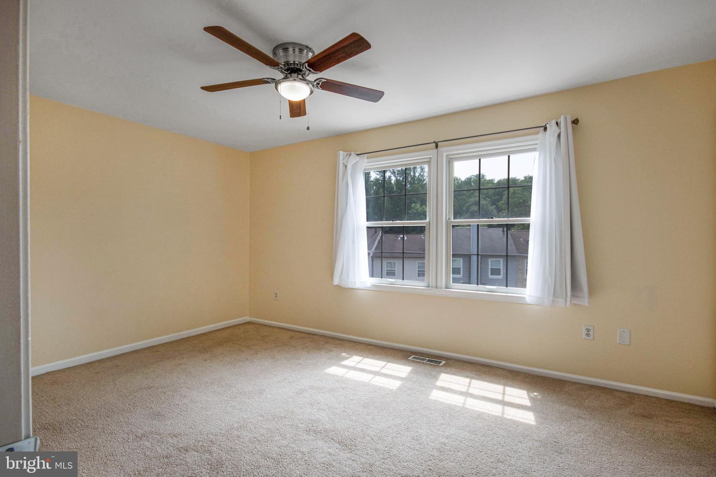 14445 SALISBURY PLAIN CT, CENTREVILLE, Virginia 20120, 2 Bedrooms Bedrooms, ,2 BathroomsBathrooms,Residential,For sale,14445 SALISBURY PLAIN CT,VAFX2245630 MLS # VAFX2245630