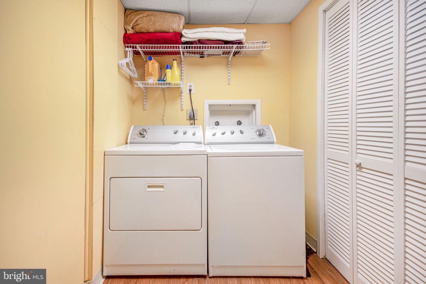 14445 SALISBURY PLAIN CT, CENTREVILLE, Virginia 20120, 2 Bedrooms Bedrooms, ,2 BathroomsBathrooms,Residential,For sale,14445 SALISBURY PLAIN CT,VAFX2245630 MLS # VAFX2245630