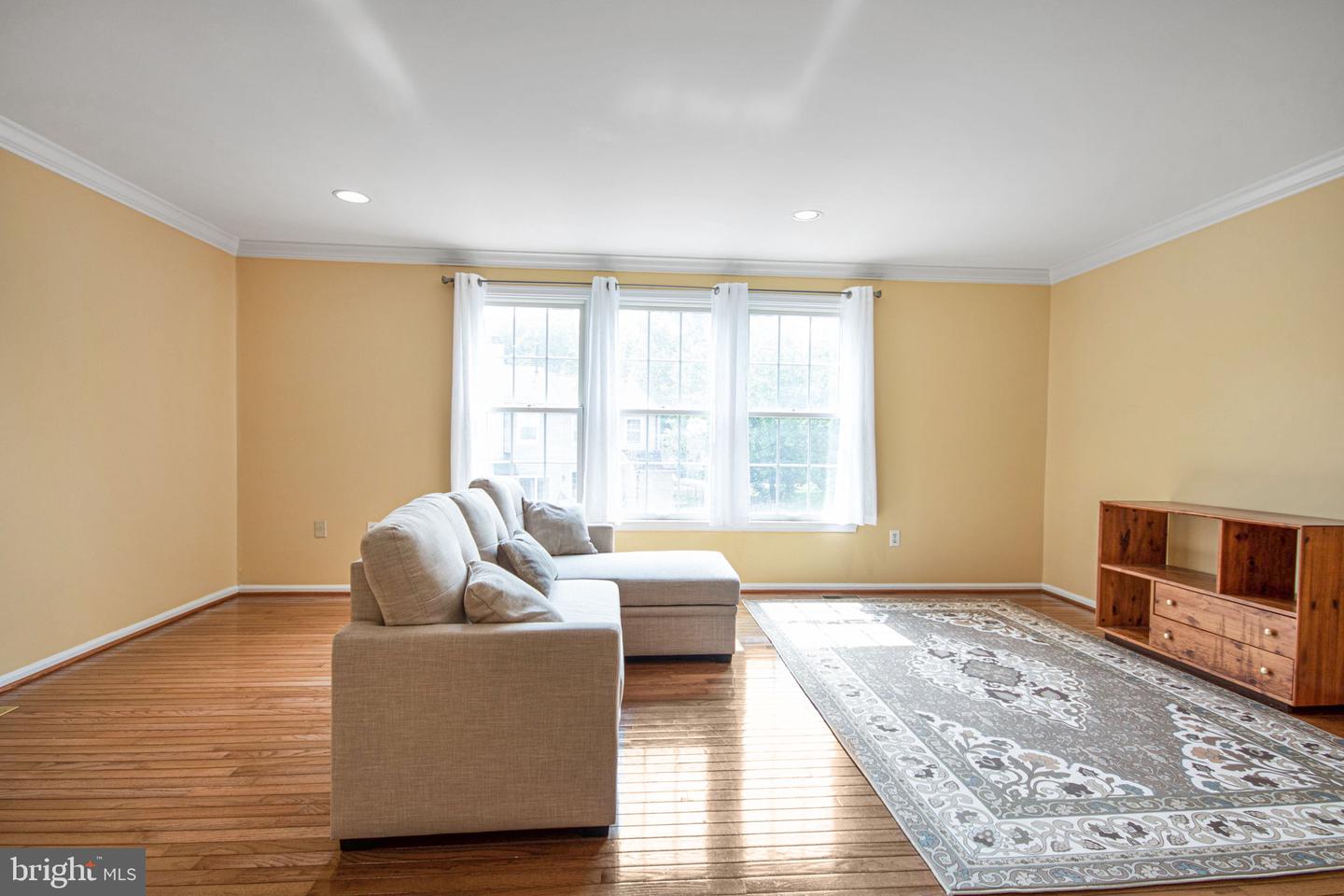 14445 SALISBURY PLAIN CT, CENTREVILLE, Virginia 20120, 2 Bedrooms Bedrooms, ,2 BathroomsBathrooms,Residential,For sale,14445 SALISBURY PLAIN CT,VAFX2245630 MLS # VAFX2245630