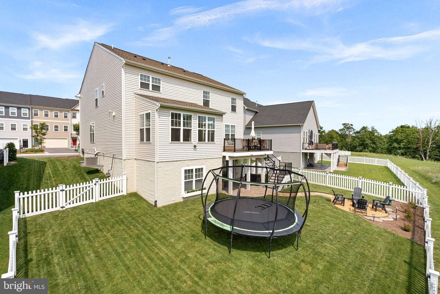 138 JEWEL BOX, STEPHENSON, Virginia 22656, 5 Bedrooms Bedrooms, ,3 BathroomsBathrooms,Residential,For sale,138 JEWEL BOX,VAFV2034660 MLS # VAFV2034660