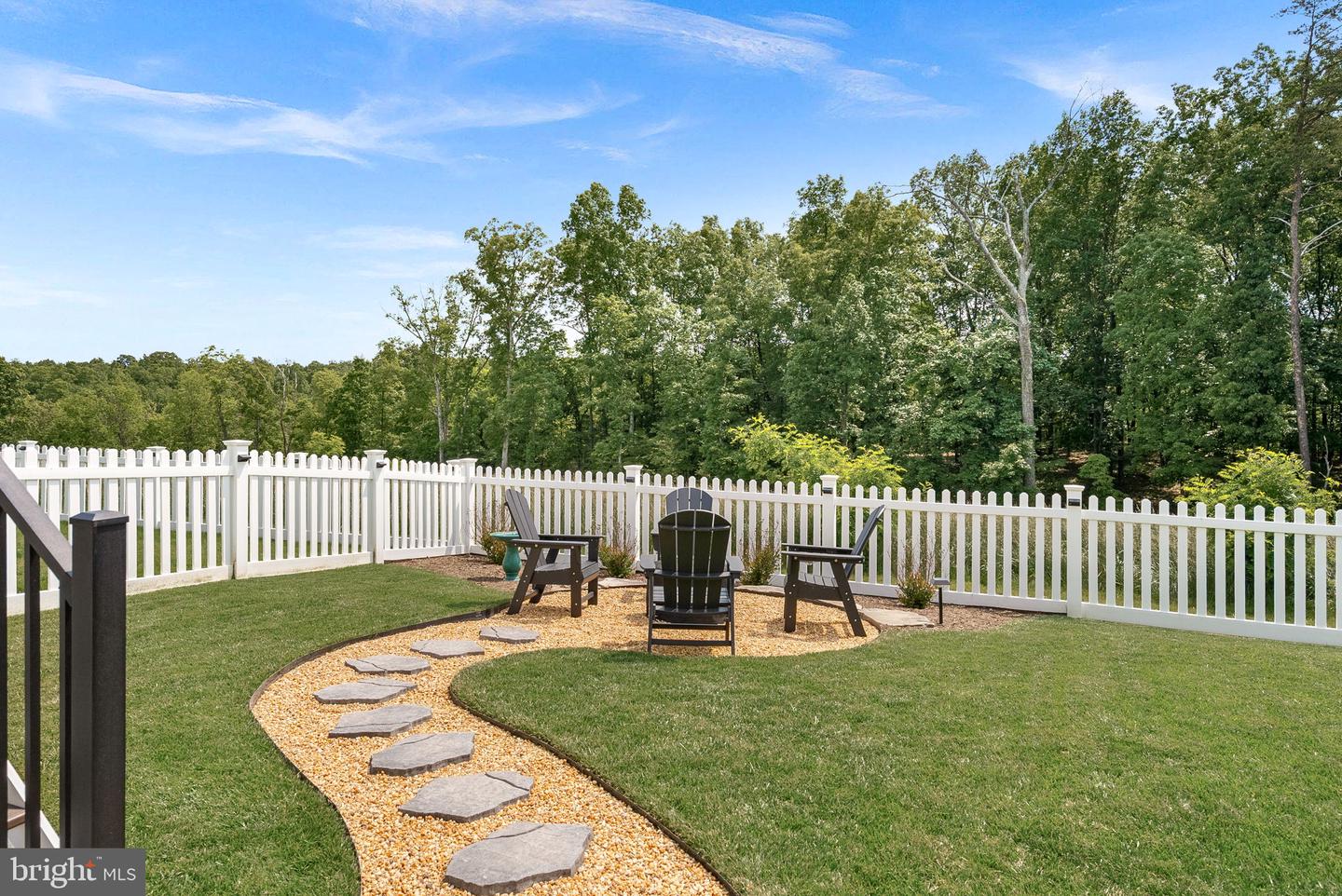 138 JEWEL BOX, STEPHENSON, Virginia 22656, 5 Bedrooms Bedrooms, ,3 BathroomsBathrooms,Residential,For sale,138 JEWEL BOX,VAFV2034660 MLS # VAFV2034660