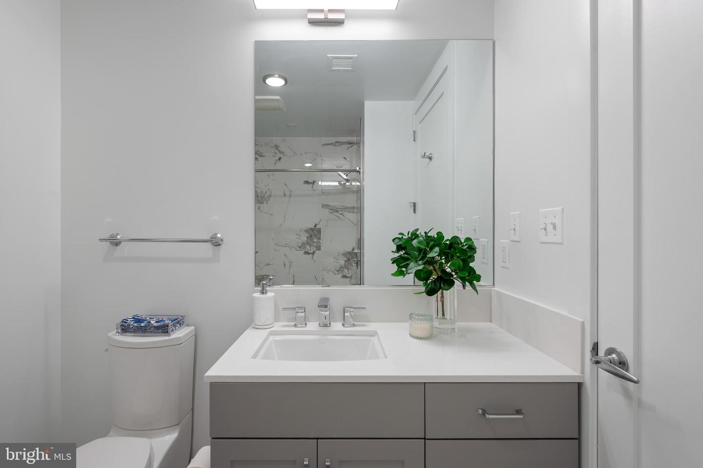 801 N FAIRFAX ST #314, ALEXANDRIA, Virginia 22314, 2 Bedrooms Bedrooms, 1 Room Rooms,2 BathroomsBathrooms,Residential,For sale,801 N FAIRFAX ST #314,VAAX2046154 MLS # VAAX2046154