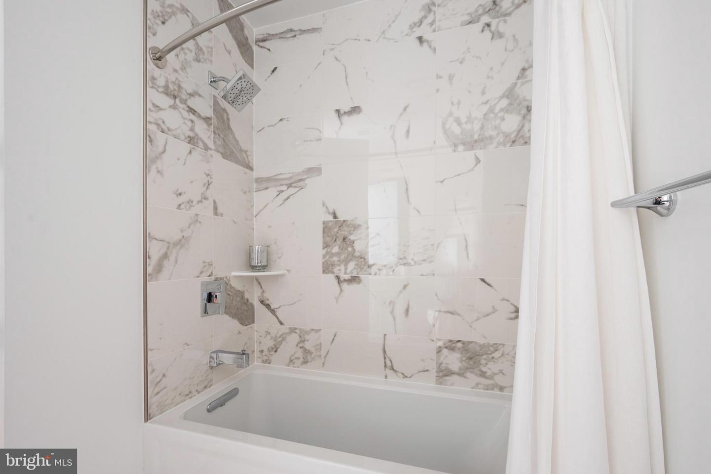 801 N FAIRFAX ST #314, ALEXANDRIA, Virginia 22314, 2 Bedrooms Bedrooms, 1 Room Rooms,2 BathroomsBathrooms,Residential,For sale,801 N FAIRFAX ST #314,VAAX2046154 MLS # VAAX2046154