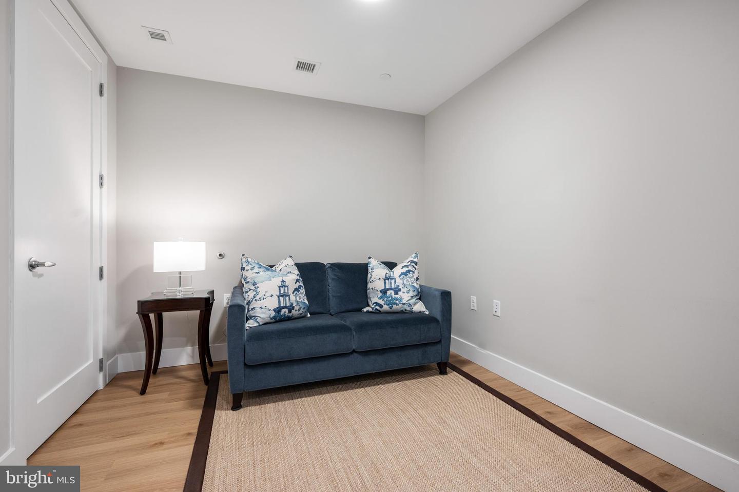 801 N FAIRFAX ST #314, ALEXANDRIA, Virginia 22314, 2 Bedrooms Bedrooms, 1 Room Rooms,2 BathroomsBathrooms,Residential,For sale,801 N FAIRFAX ST #314,VAAX2046154 MLS # VAAX2046154