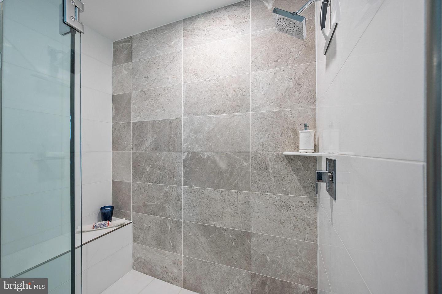 801 N FAIRFAX ST #314, ALEXANDRIA, Virginia 22314, 2 Bedrooms Bedrooms, 1 Room Rooms,2 BathroomsBathrooms,Residential,For sale,801 N FAIRFAX ST #314,VAAX2046154 MLS # VAAX2046154