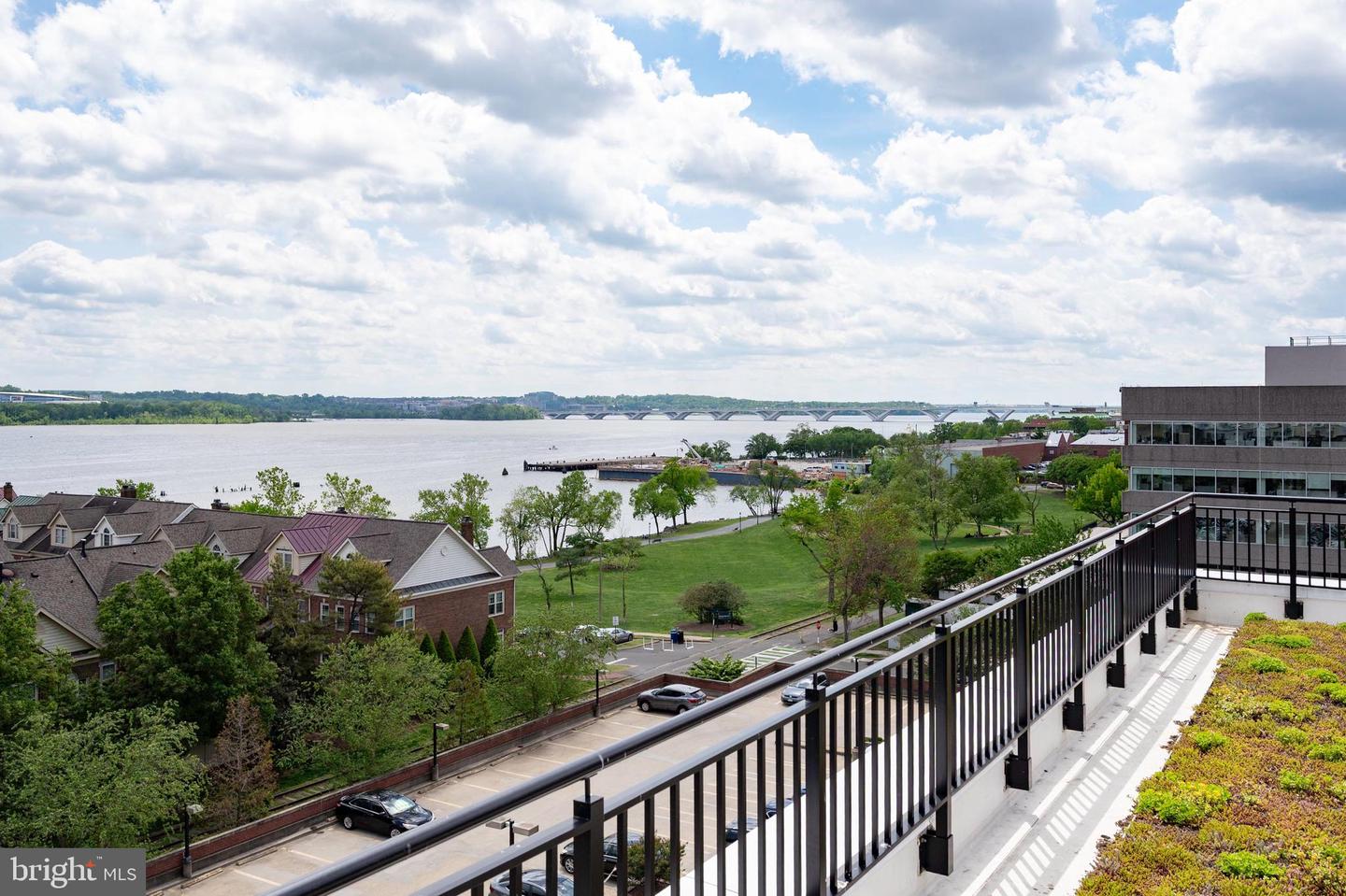 801 N FAIRFAX ST #314, ALEXANDRIA, Virginia 22314, 2 Bedrooms Bedrooms, 1 Room Rooms,2 BathroomsBathrooms,Residential,For sale,801 N FAIRFAX ST #314,VAAX2046154 MLS # VAAX2046154