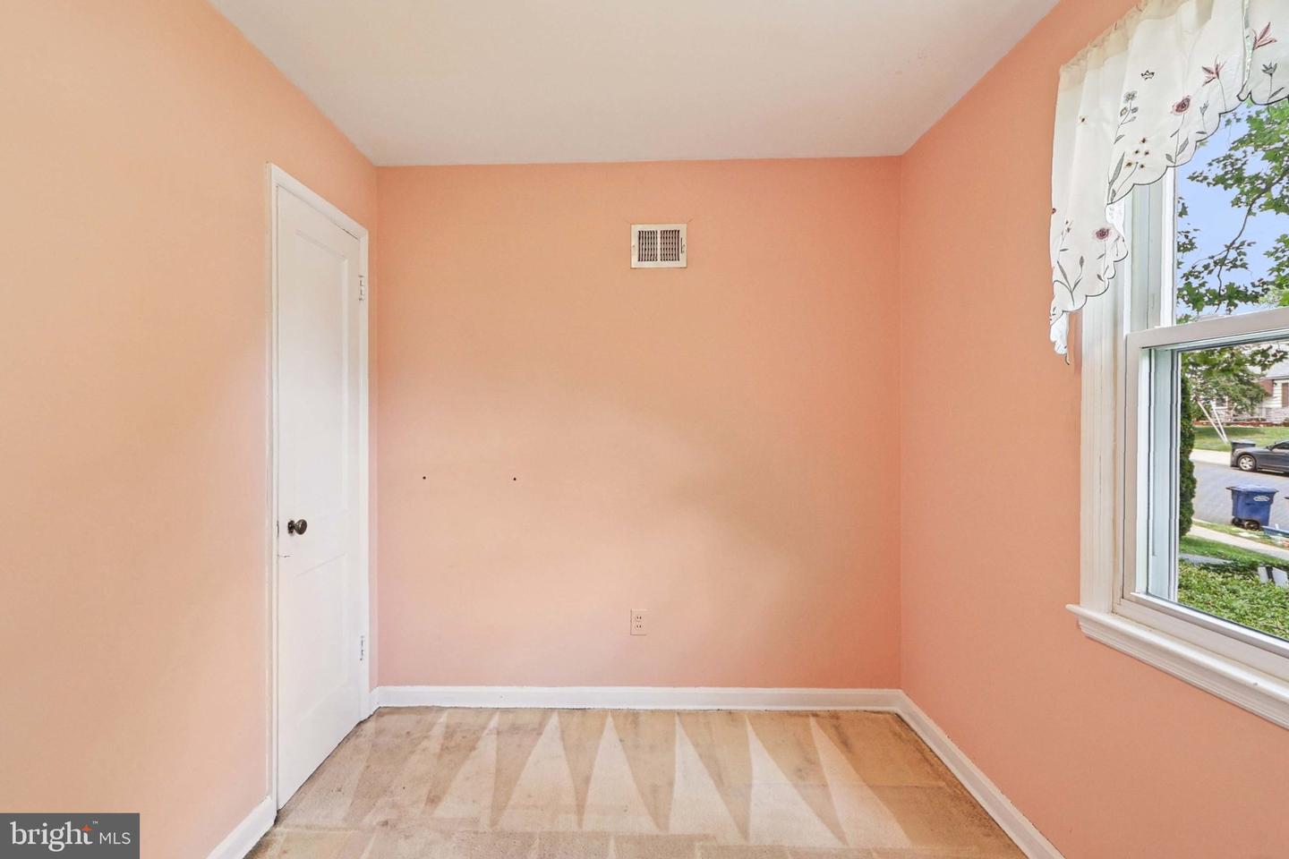 3126 WESTLEY RD, FALLS CHURCH, Virginia 22042, 3 Bedrooms Bedrooms, ,1 BathroomBathrooms,Residential,For sale,3126 WESTLEY RD,VAFX2245812 MLS # VAFX2245812