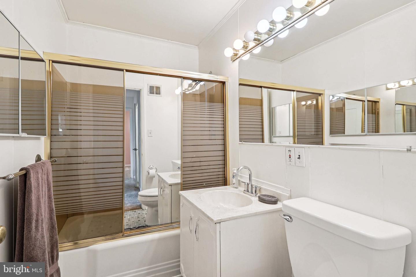 3126 WESTLEY RD, FALLS CHURCH, Virginia 22042, 3 Bedrooms Bedrooms, ,1 BathroomBathrooms,Residential,For sale,3126 WESTLEY RD,VAFX2245812 MLS # VAFX2245812