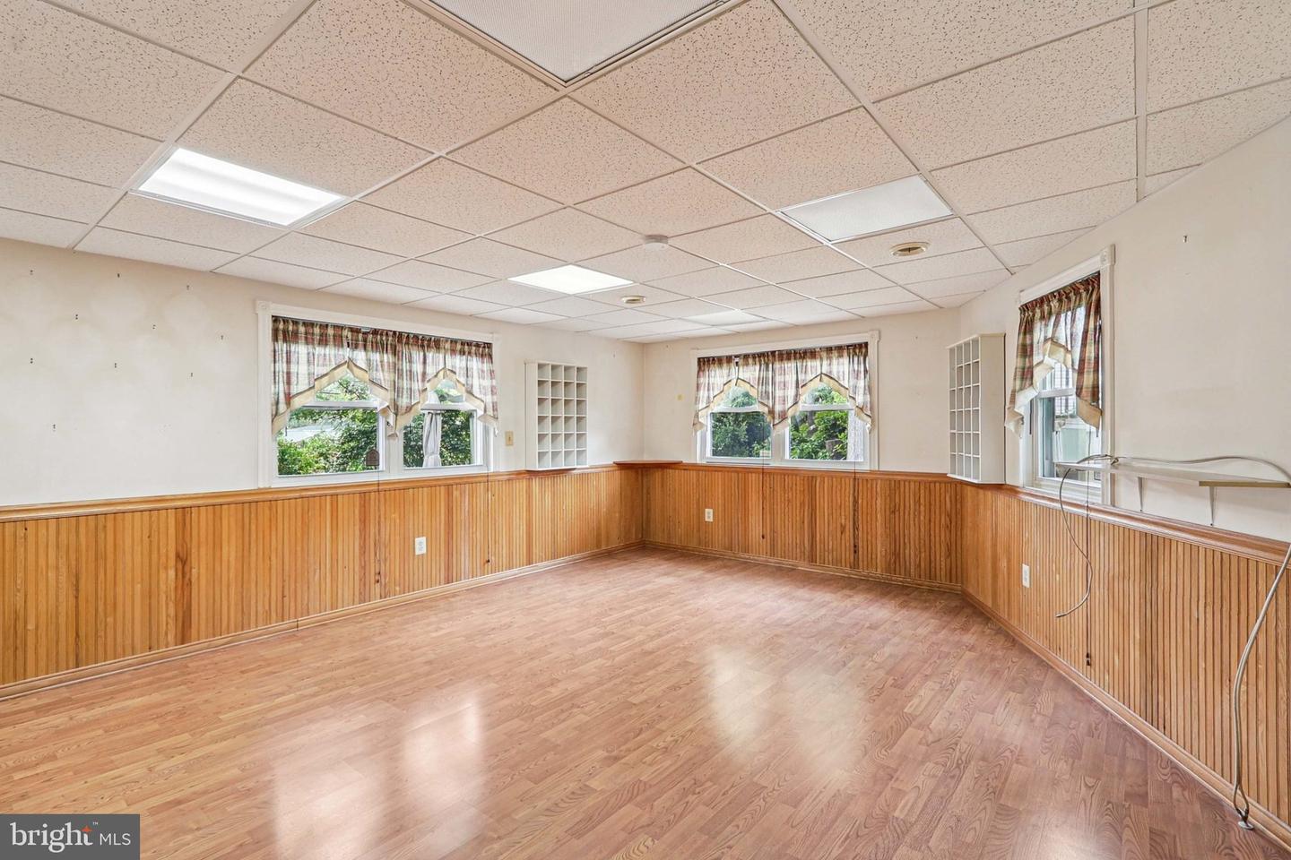 3126 WESTLEY RD, FALLS CHURCH, Virginia 22042, 3 Bedrooms Bedrooms, ,1 BathroomBathrooms,Residential,For sale,3126 WESTLEY RD,VAFX2245812 MLS # VAFX2245812
