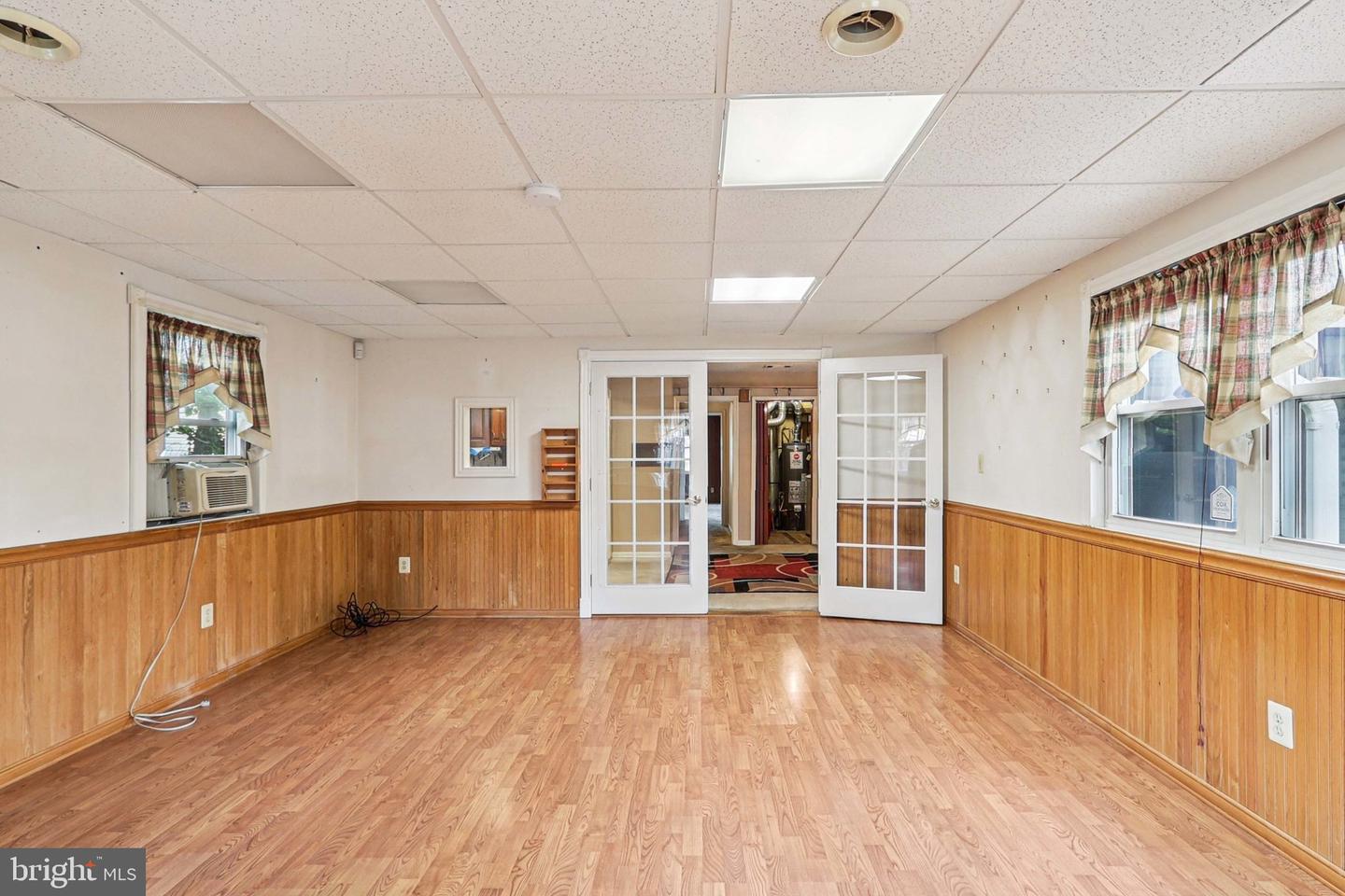 3126 WESTLEY RD, FALLS CHURCH, Virginia 22042, 3 Bedrooms Bedrooms, ,1 BathroomBathrooms,Residential,For sale,3126 WESTLEY RD,VAFX2245812 MLS # VAFX2245812