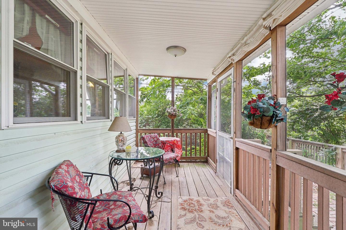 3126 WESTLEY RD, FALLS CHURCH, Virginia 22042, 3 Bedrooms Bedrooms, ,1 BathroomBathrooms,Residential,For sale,3126 WESTLEY RD,VAFX2245812 MLS # VAFX2245812