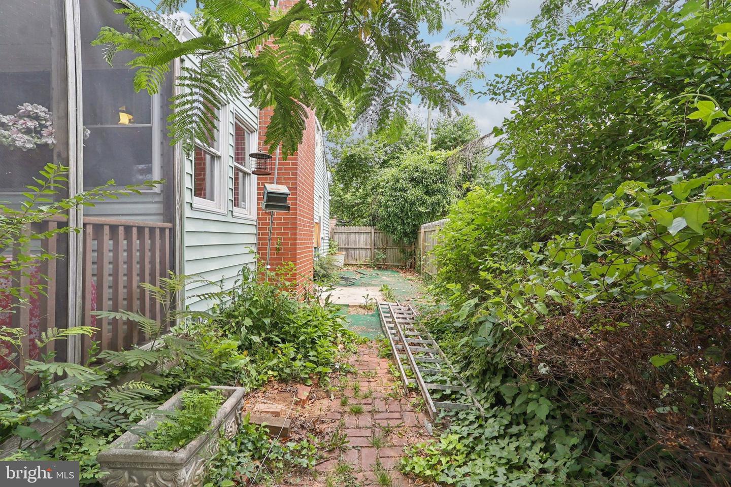 3126 WESTLEY RD, FALLS CHURCH, Virginia 22042, 3 Bedrooms Bedrooms, ,1 BathroomBathrooms,Residential,For sale,3126 WESTLEY RD,VAFX2245812 MLS # VAFX2245812