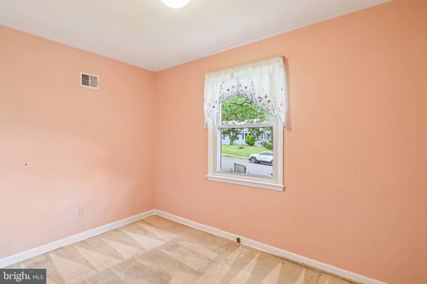 3126 WESTLEY RD, FALLS CHURCH, Virginia 22042, 3 Bedrooms Bedrooms, ,1 BathroomBathrooms,Residential,For sale,3126 WESTLEY RD,VAFX2245812 MLS # VAFX2245812