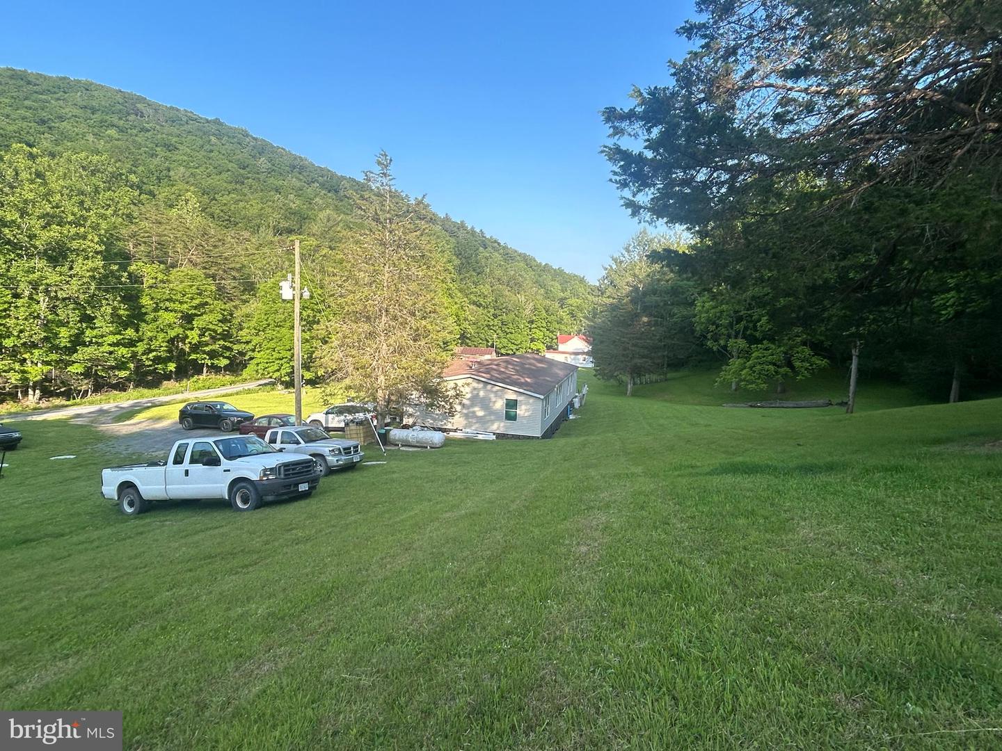 8787 CROOKED RUN RD, BASYE, Virginia 22810, 2 Bedrooms Bedrooms, ,1 BathroomBathrooms,Residential,For sale,8787 CROOKED RUN RD,VASH2011652 MLS # VASH2011652