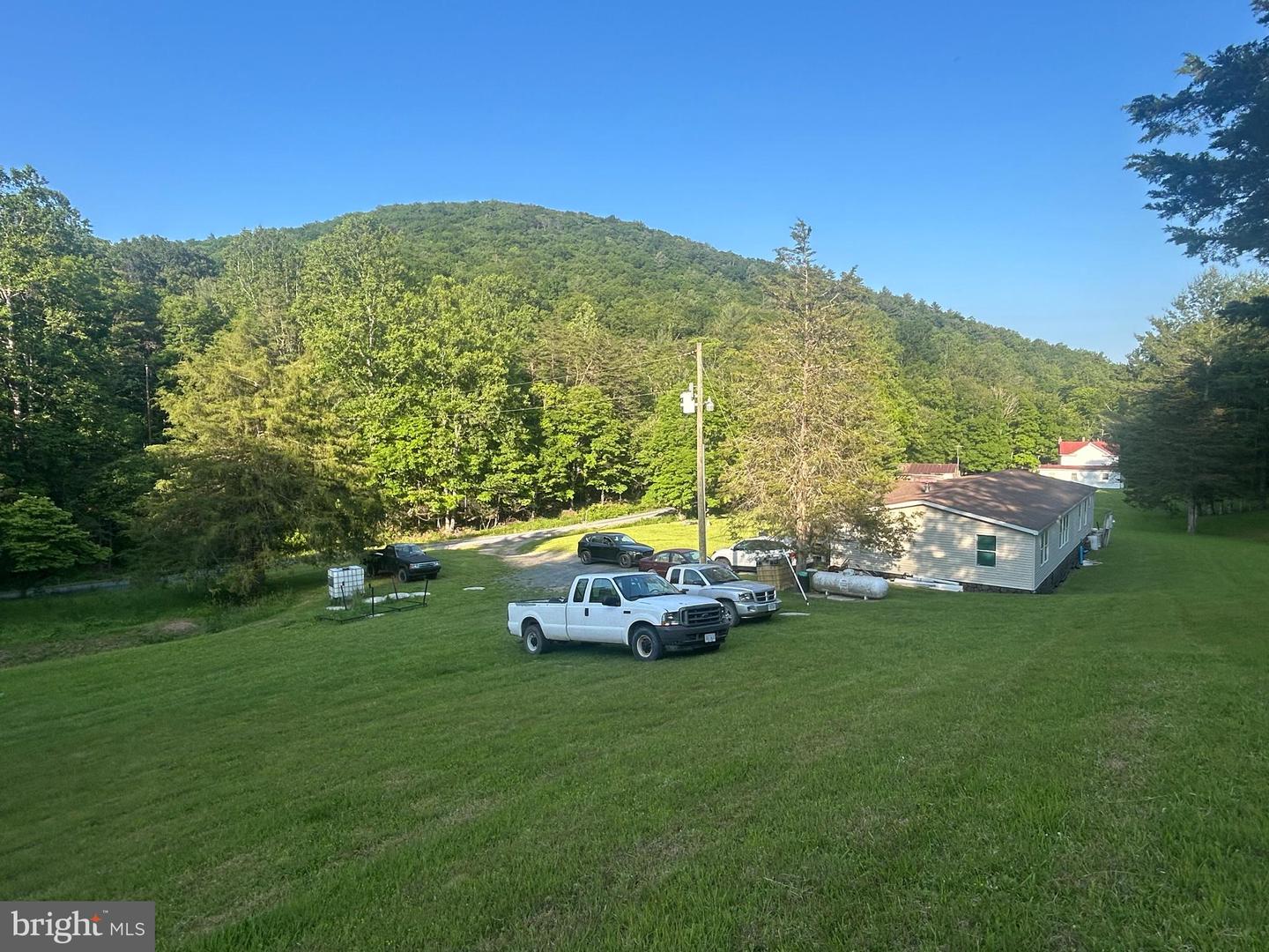 8787 CROOKED RUN RD, BASYE, Virginia 22810, 2 Bedrooms Bedrooms, ,1 BathroomBathrooms,Residential,For sale,8787 CROOKED RUN RD,VASH2011652 MLS # VASH2011652