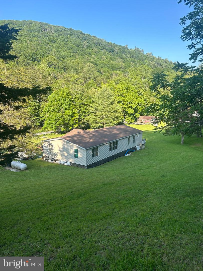 8787 CROOKED RUN RD, BASYE, Virginia 22810, 2 Bedrooms Bedrooms, ,1 BathroomBathrooms,Residential,For sale,8787 CROOKED RUN RD,VASH2011652 MLS # VASH2011652