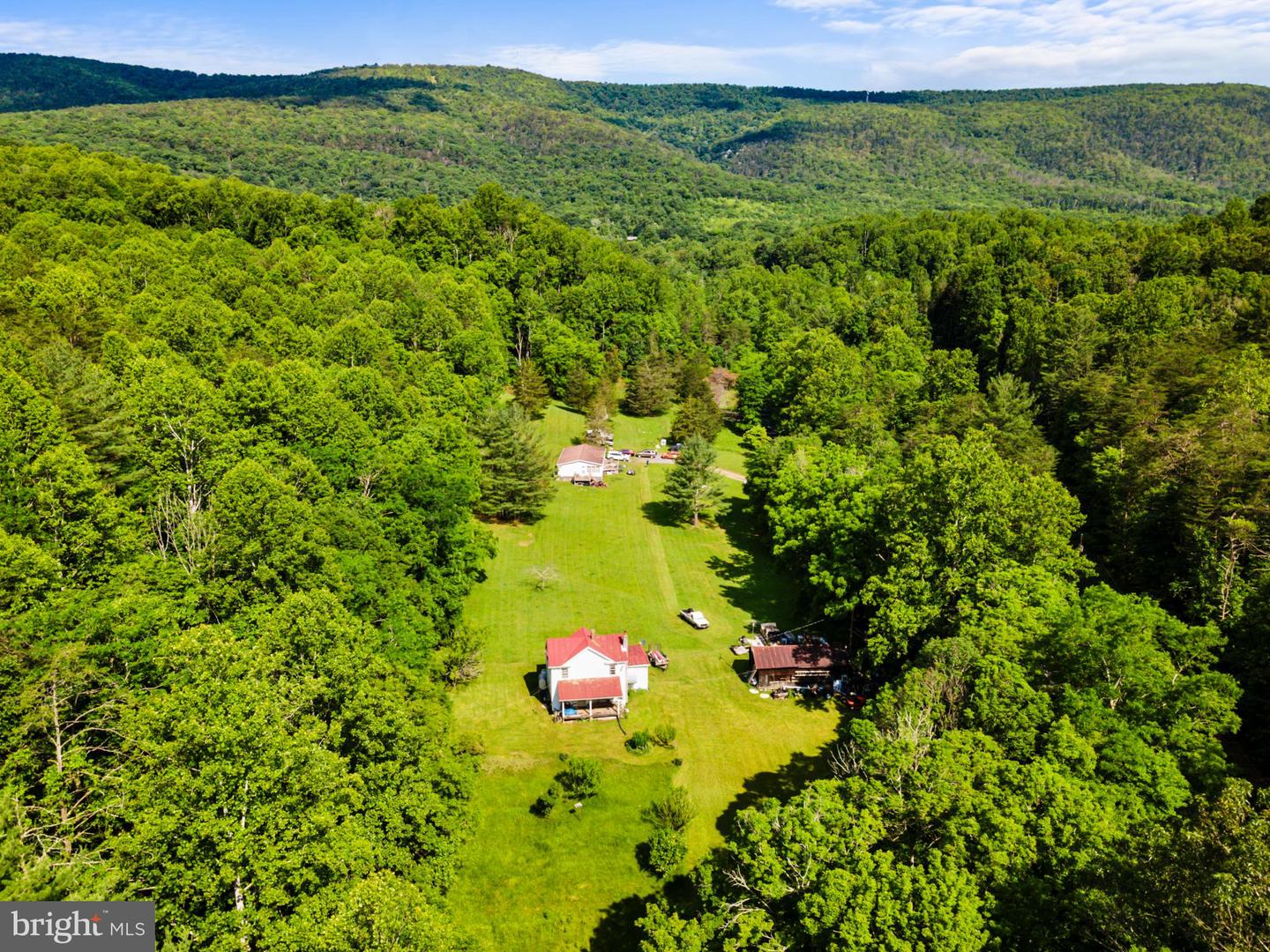 8787 CROOKED RUN RD, BASYE, Virginia 22810, 2 Bedrooms Bedrooms, ,1 BathroomBathrooms,Residential,For sale,8787 CROOKED RUN RD,VASH2011652 MLS # VASH2011652
