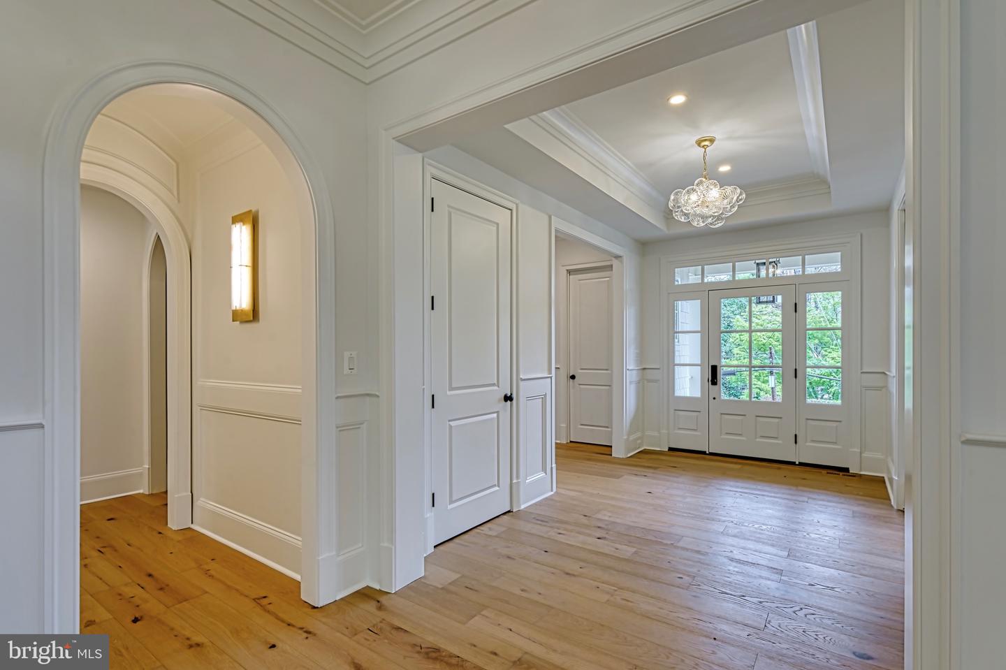4740 34TH RD N, ARLINGTON, Virginia 22207, 6 Bedrooms Bedrooms, ,6 BathroomsBathrooms,Residential,For sale,4740 34TH RD N,VAAR2058848 MLS # VAAR2058848