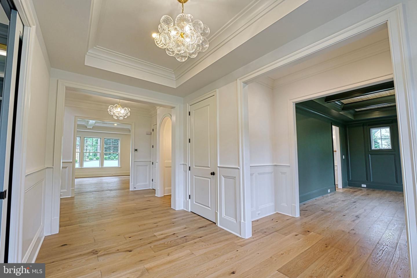 4740 34TH RD N, ARLINGTON, Virginia 22207, 6 Bedrooms Bedrooms, ,6 BathroomsBathrooms,Residential,For sale,4740 34TH RD N,VAAR2058848 MLS # VAAR2058848