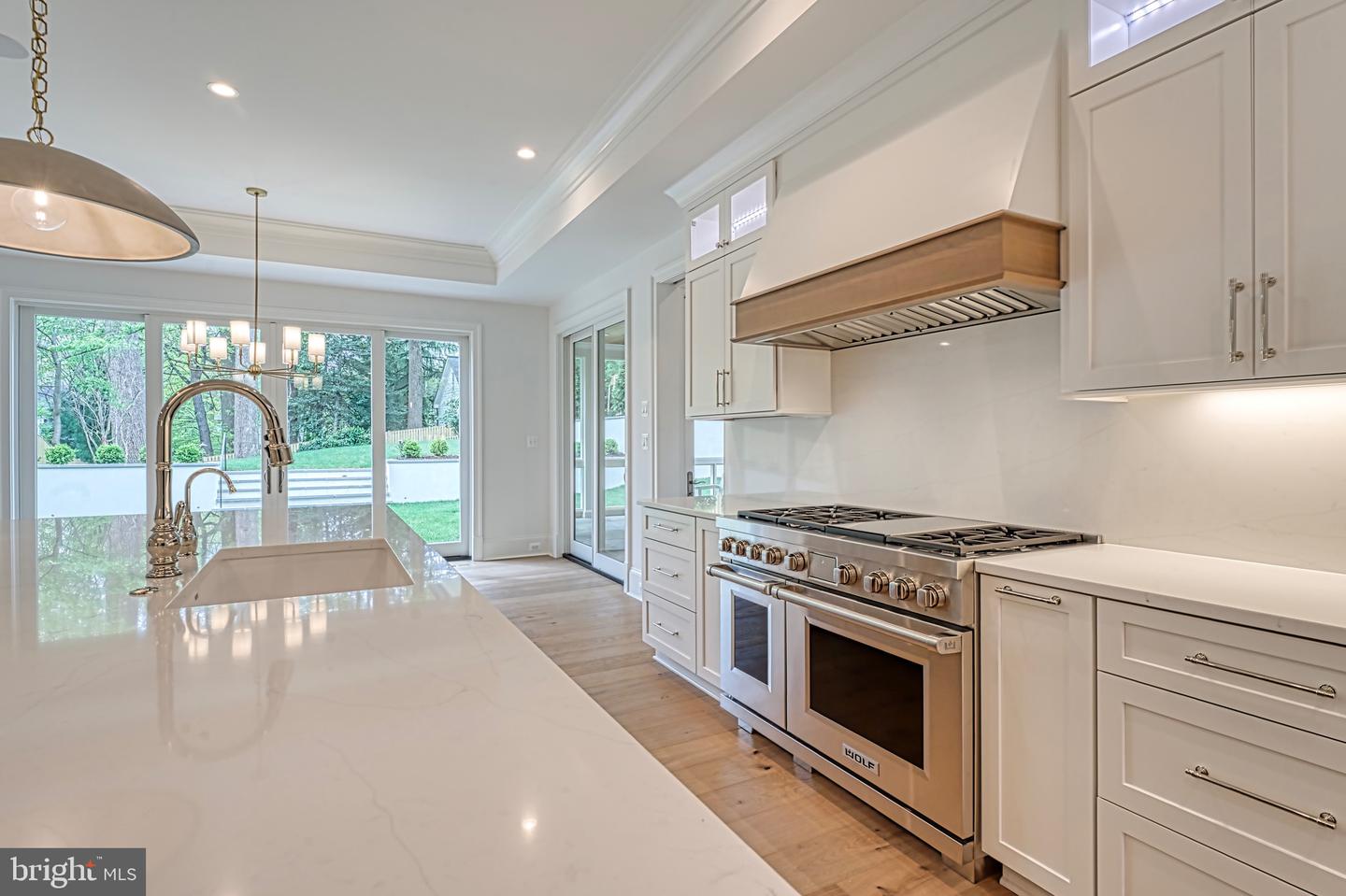 4740 34TH RD N, ARLINGTON, Virginia 22207, 6 Bedrooms Bedrooms, ,6 BathroomsBathrooms,Residential,For sale,4740 34TH RD N,VAAR2058848 MLS # VAAR2058848