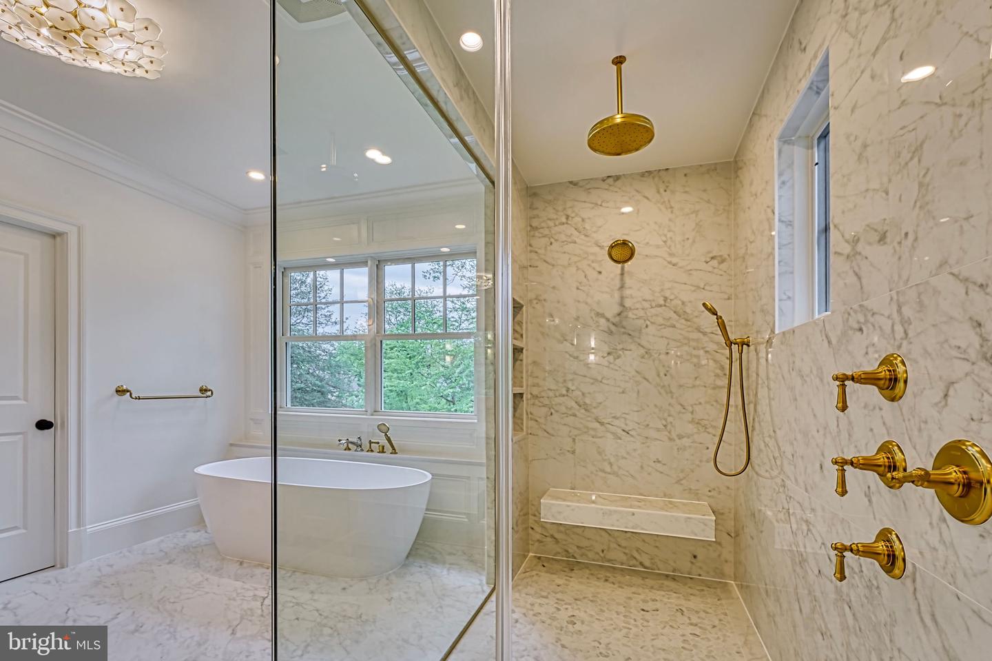 4740 34TH RD N, ARLINGTON, Virginia 22207, 6 Bedrooms Bedrooms, ,6 BathroomsBathrooms,Residential,For sale,4740 34TH RD N,VAAR2058848 MLS # VAAR2058848