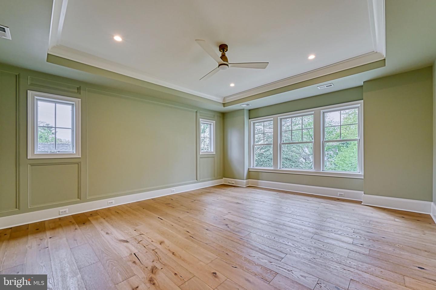 4740 34TH RD N, ARLINGTON, Virginia 22207, 6 Bedrooms Bedrooms, ,6 BathroomsBathrooms,Residential,For sale,4740 34TH RD N,VAAR2058848 MLS # VAAR2058848