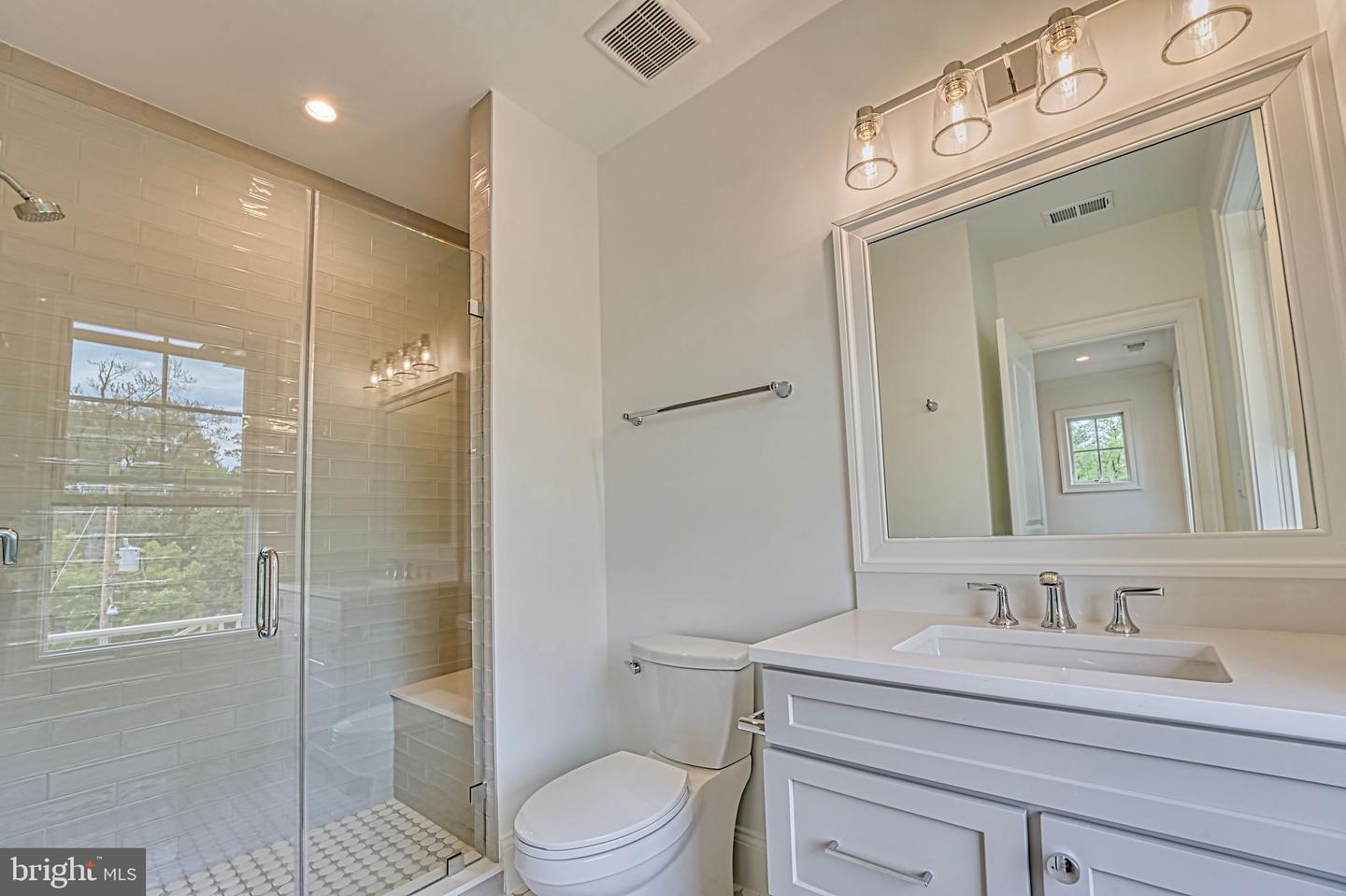 4740 34TH RD N, ARLINGTON, Virginia 22207, 6 Bedrooms Bedrooms, ,6 BathroomsBathrooms,Residential,For sale,4740 34TH RD N,VAAR2058848 MLS # VAAR2058848