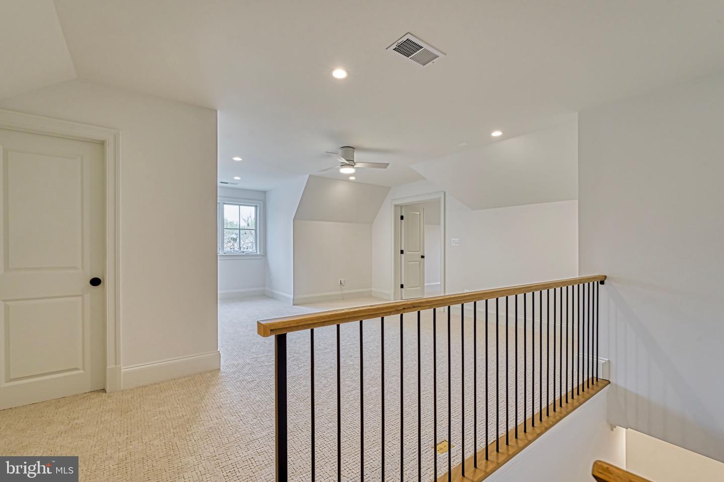 4740 34TH RD N, ARLINGTON, Virginia 22207, 6 Bedrooms Bedrooms, ,6 BathroomsBathrooms,Residential,For sale,4740 34TH RD N,VAAR2058848 MLS # VAAR2058848