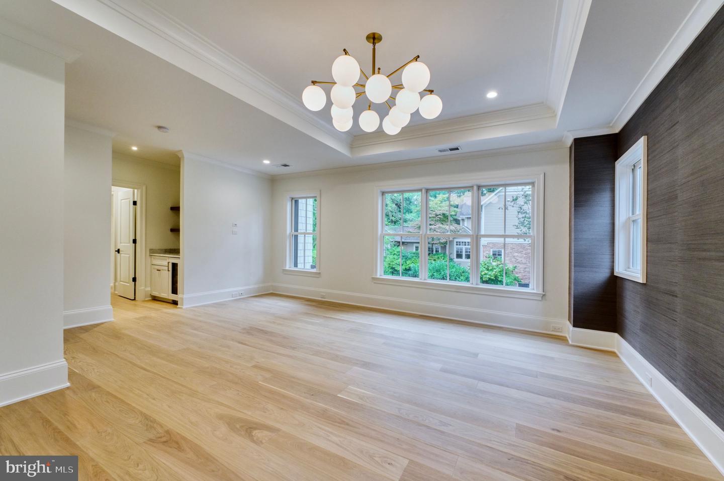 4740 34TH RD N, ARLINGTON, Virginia 22207, 6 Bedrooms Bedrooms, ,6 BathroomsBathrooms,Residential,For sale,4740 34TH RD N,VAAR2058848 MLS # VAAR2058848