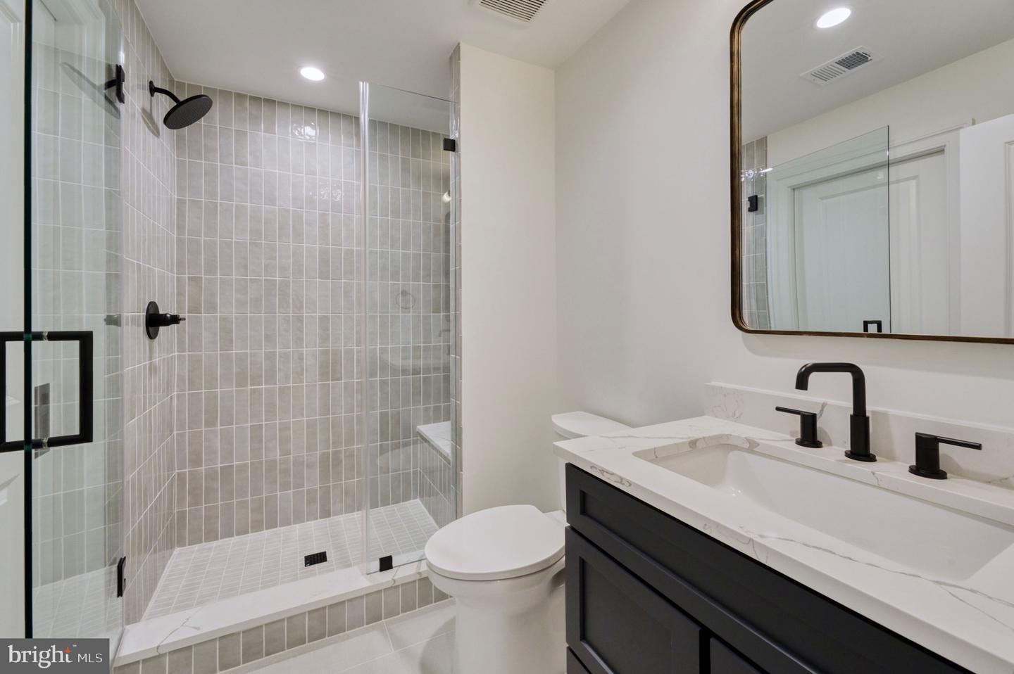 4740 34TH RD N, ARLINGTON, Virginia 22207, 6 Bedrooms Bedrooms, ,6 BathroomsBathrooms,Residential,For sale,4740 34TH RD N,VAAR2058848 MLS # VAAR2058848