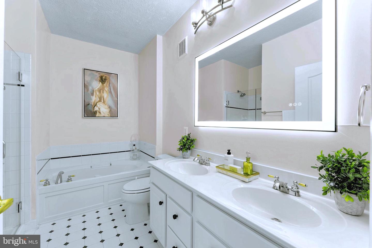 12170 ABINGTON HALL PL #201, RESTON, Virginia 20190, 2 Bedrooms Bedrooms, ,2 BathroomsBathrooms,Residential,For sale,12170 ABINGTON HALL PL #201,VAFX2245850 MLS # VAFX2245850
