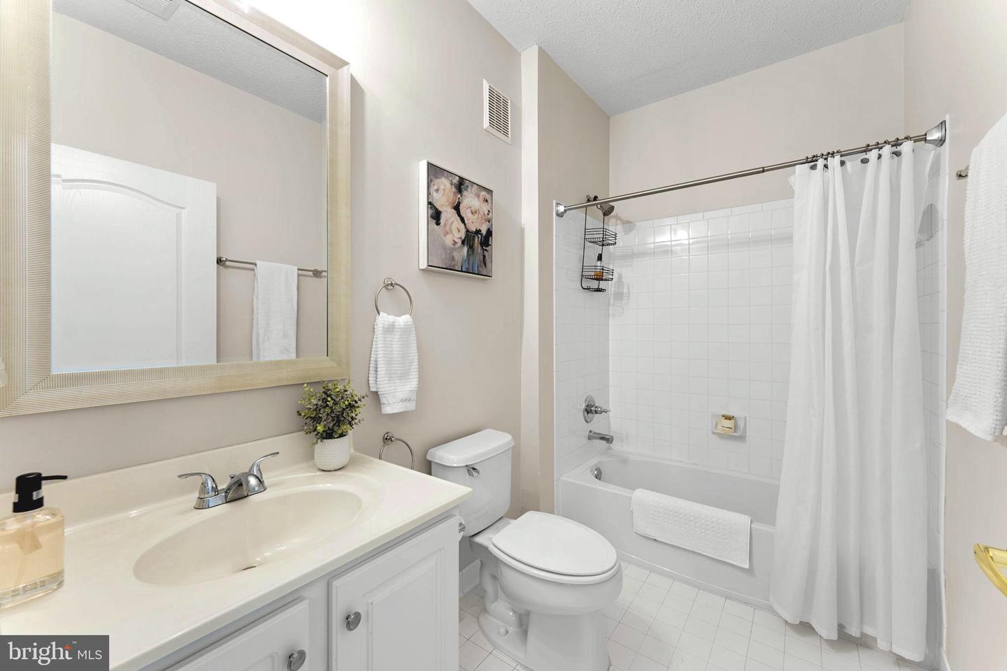 12170 ABINGTON HALL PL #201, RESTON, Virginia 20190, 2 Bedrooms Bedrooms, ,2 BathroomsBathrooms,Residential,For sale,12170 ABINGTON HALL PL #201,VAFX2245850 MLS # VAFX2245850