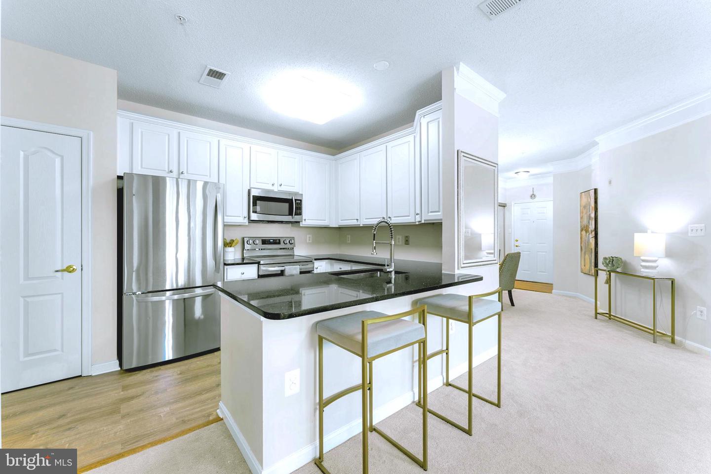 12170 ABINGTON HALL PL #201, RESTON, Virginia 20190, 2 Bedrooms Bedrooms, ,2 BathroomsBathrooms,Residential,For sale,12170 ABINGTON HALL PL #201,VAFX2245850 MLS # VAFX2245850