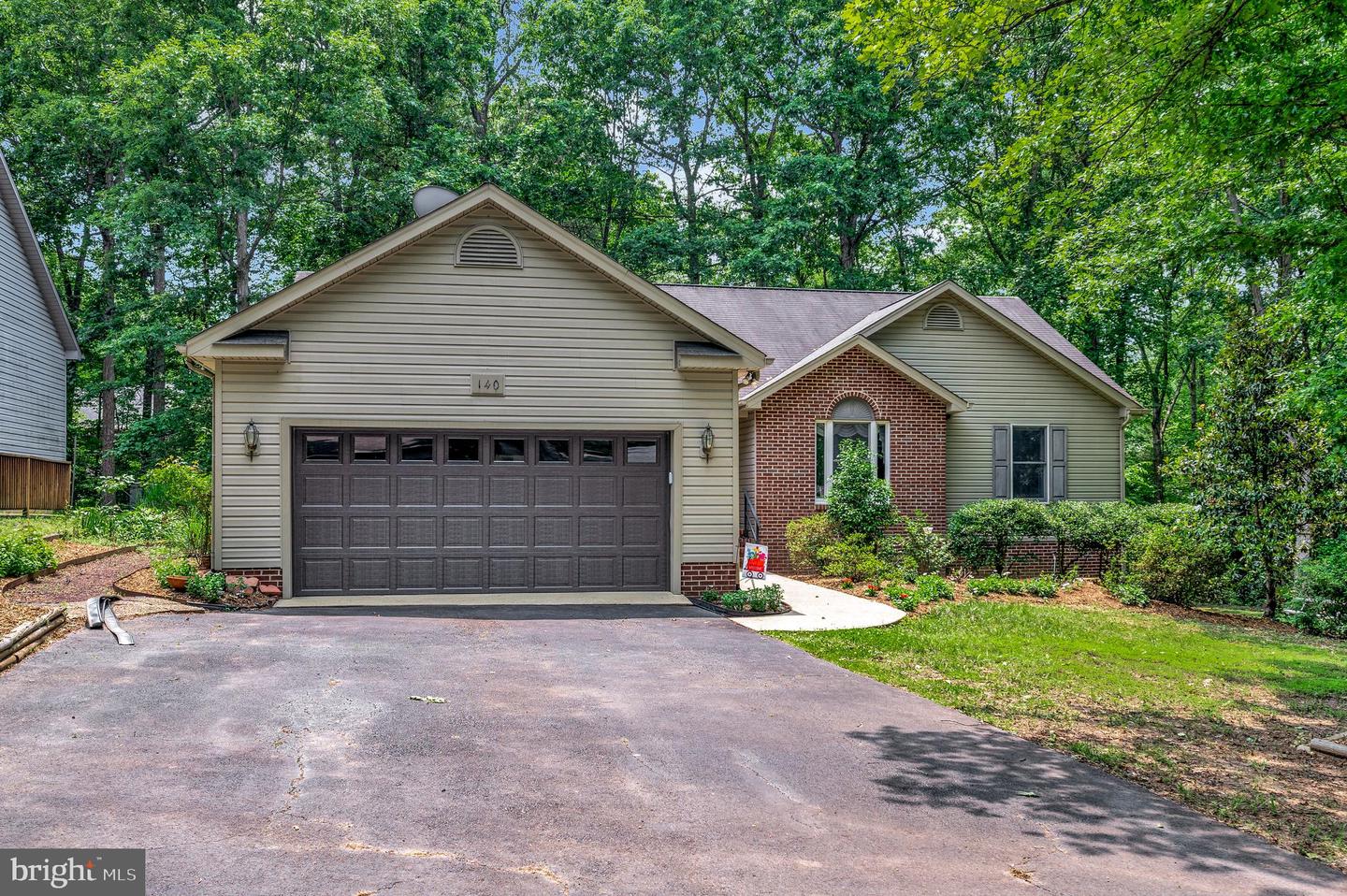 140 JEFFERSON AVE, LOCUST GROVE, Virginia 22508, 3 Bedrooms Bedrooms, ,2 BathroomsBathrooms,Residential,For sale,140 JEFFERSON AVE,VAOR2009876 MLS # VAOR2009876